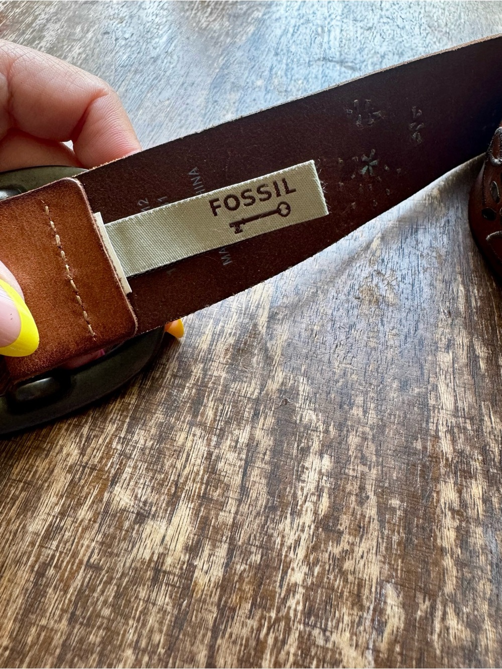 Fossil Leather Embossed Floral Women’s Belt - Brown - Picture 4 of 5